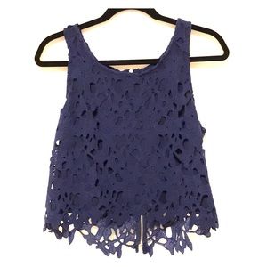 Tank Top Lacey zip up in back